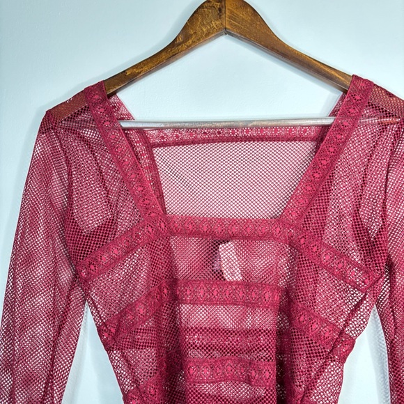 NWT Victoria's Secret Fishnet Bodysuit Square Neck in Burgundy Size Medium - Picture 7 of 11
